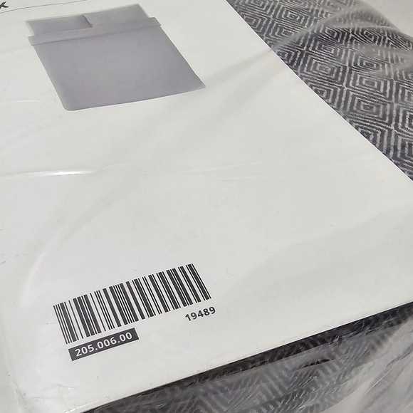 IKEA - VÄSTKUSTROS Duvet Cover Set - Picture 6 of 12